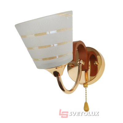 Бра настінне накладне класичне LK-680W/1 E27 FG Brille