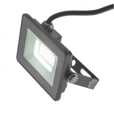 Прожектор вуличний LED вологозахищений IP65 HL-21/20W SMD NW Brille