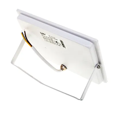 Прожектор вуличний LED вологозахищений IP65 HL-28/70W CW Brille Прожектор вуличний LED вологозахищений IP65 HL-28/70W CW Brille